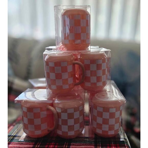 Pink Checkered Drinking Cups 2 in a Pack...(/New) - Picture 2 of 5
